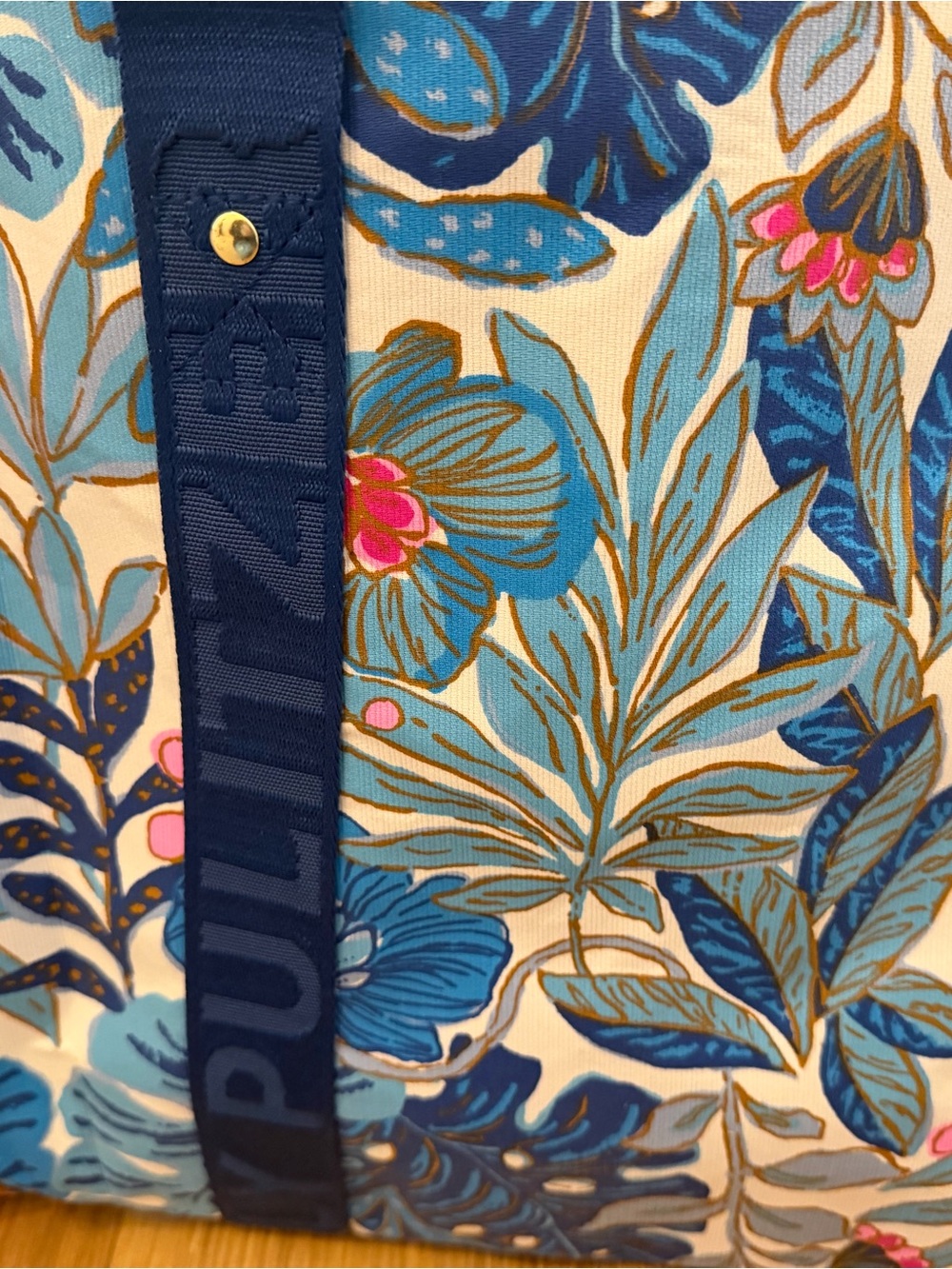 Lilly Pulitzer 3 Piece Set Best Fronds Forever Duffel Tote & Pouch EUC - Picture 7 of 16